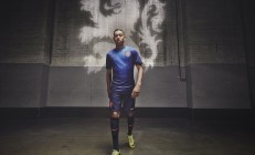 开云体育在线-VR科技打破次元壁！新疆男篮力克热火，孙铭徽数据化身点燃全球赛场