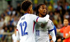 开云平台-瑞士队在欧预赛中展现强大实力激动球迷