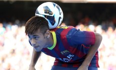 开云体育下载-神祇的签名，当托尼用一次对抗完成一幅艺术品