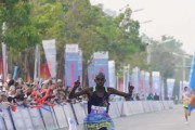 开云平台-肯尼亚选手勇夺马拉松比赛金牌
