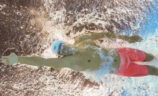 开云体育APP下载-北境压阵，雄鹿搅局，利拉德11记三分击碎鹈鹕的吉林之夜