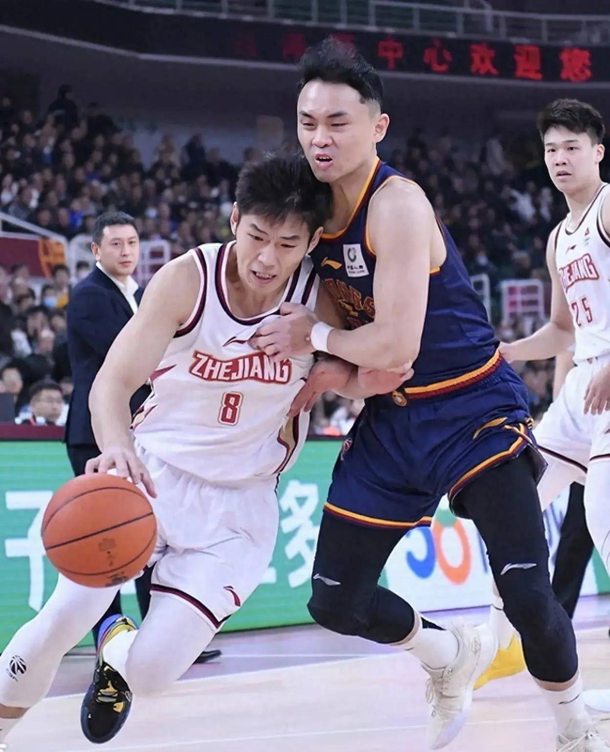 沃特福德客场击败卡迪夫城，拿下三分