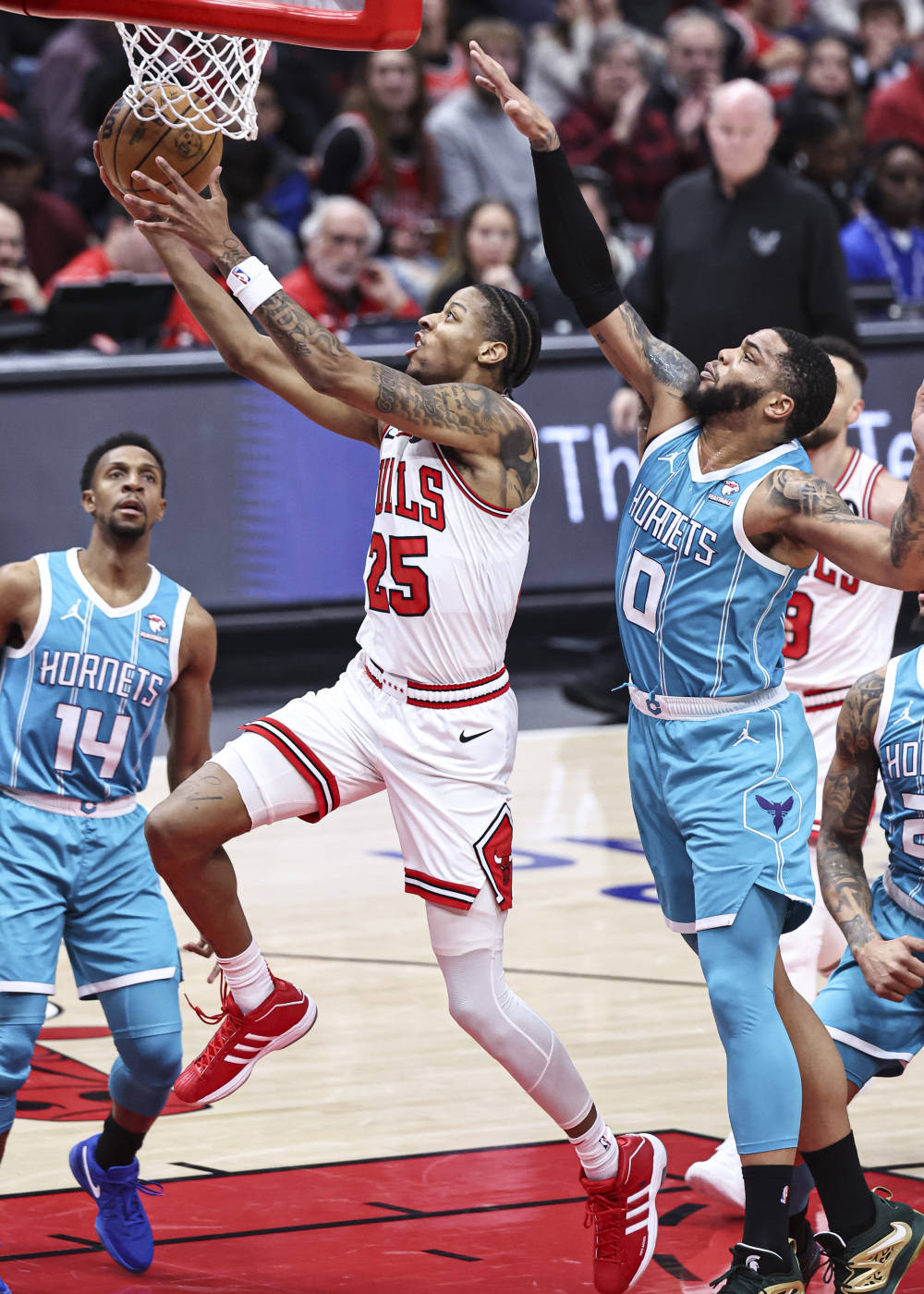 公牛队遭遇连败,全队疲态尽显 公牛队遭遇连败,全队疲态尽显