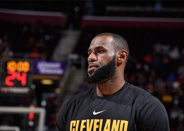 篮网大胜热火，稳住季后赛资格