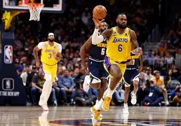 湖人队遭遇连败,詹姆斯发力领队 湖人队遭遇连败,詹姆斯发力领队