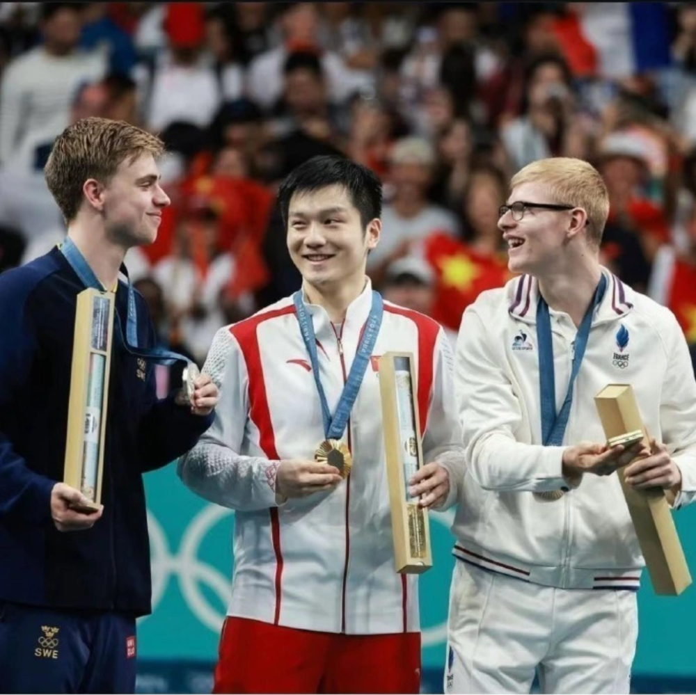 包含德国乒乓球队碾压日本乒乓球队，波尔完成帽子戏法的词条