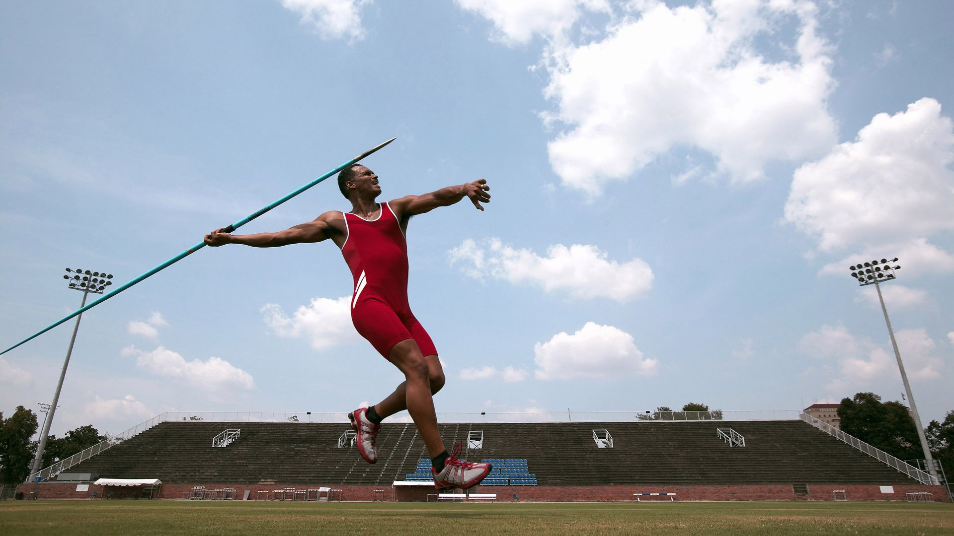 同一轮月光下,从明尼苏达到波士顿的竞技史诗